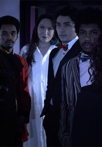 Estamos todos na sarjeta, mas alguns de nós olham as estrelas (Estamos todos na sarjeta, mas alguns de nós olham as estrelas)