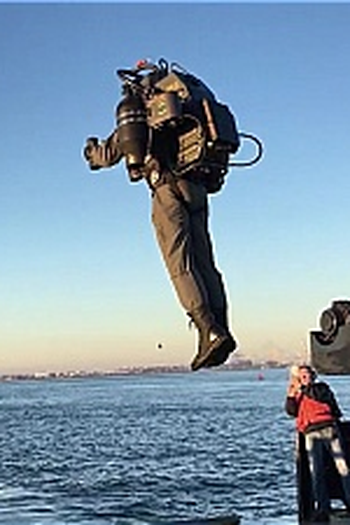 Poster de Episódio World's First Jet Pack (2016)