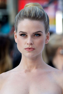 Alice Eve - Poster 1