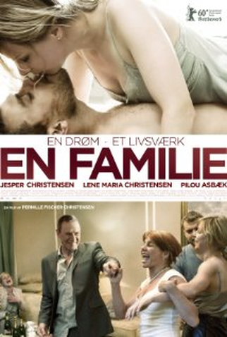 Poster 2 de Filme Uma Família (2010)