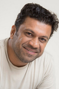 Yog Japee - Poster / Capa / Cartaz - Oficial 1