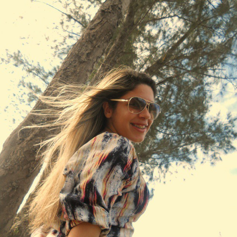 Luana - Foto 1