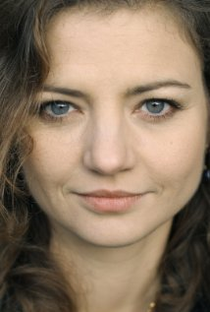 Laura Bro - Poster 1