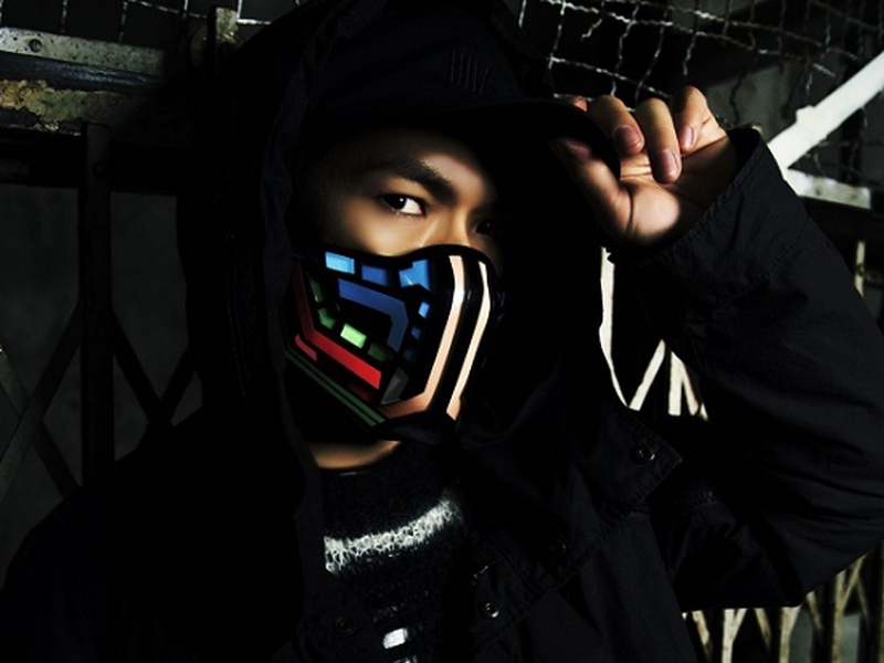 Foto 2 de Night Hero NAOTO