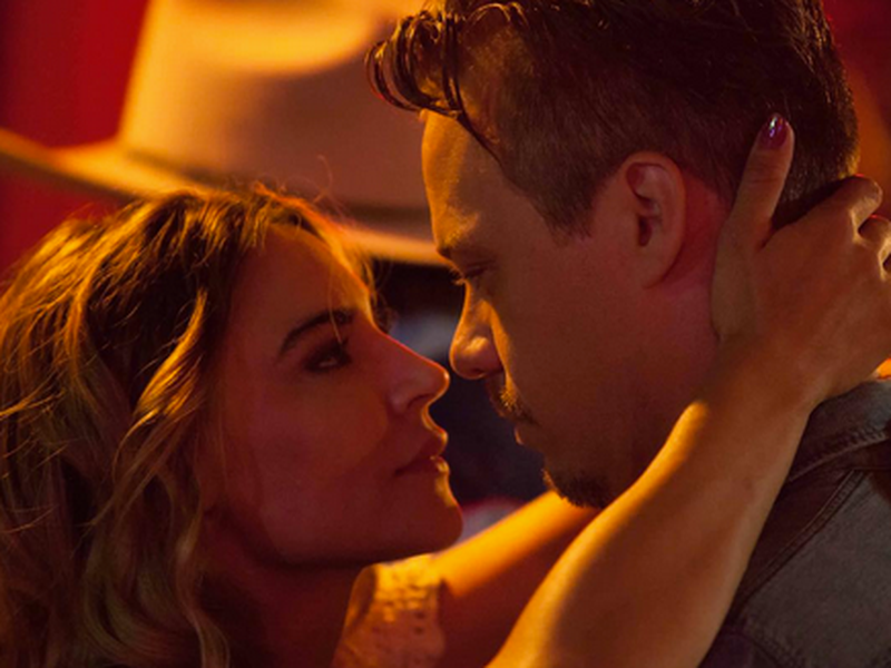 Foto 1 de Carter & June