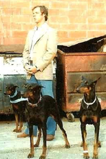 Alex and the Doberman Gang (Alex and the Doberman Gang)