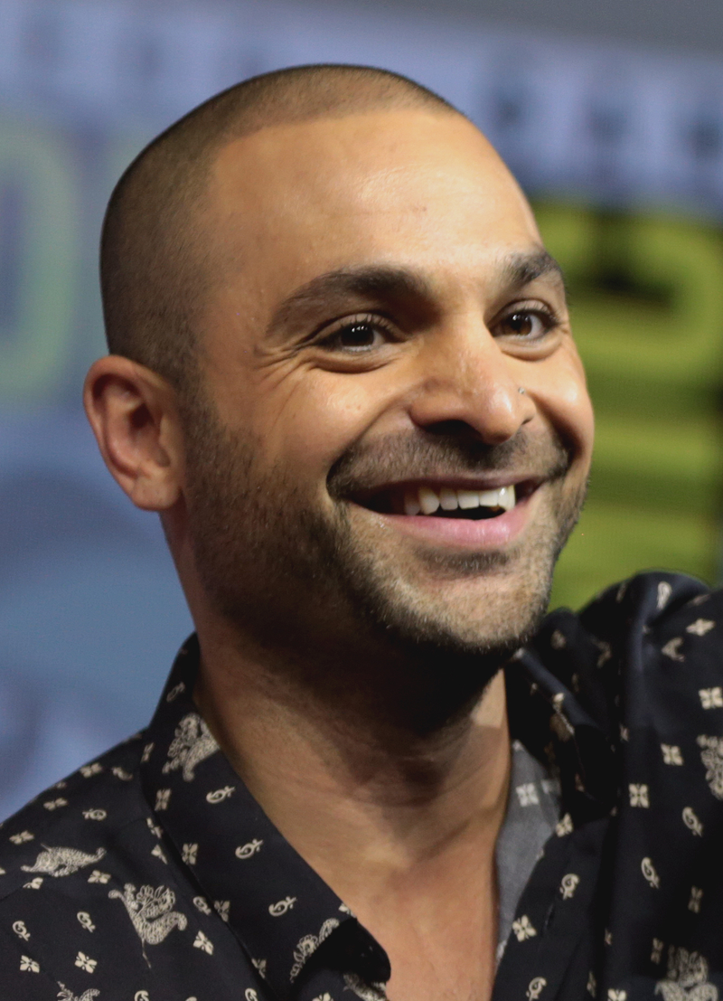 Michael Mando - Foto 1