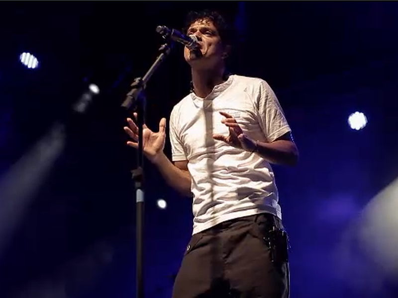 Foto 2 de Extrafísico  – Jorge Vercillo