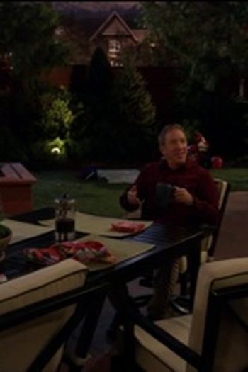 Poster de Episódio Last Baby Proofing Standing (2011)