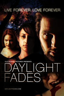 Daylight Fades - Poster / Capa / Cartaz - Oficial 2