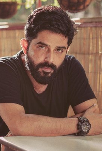 Raj Singh Arora - Poster 1