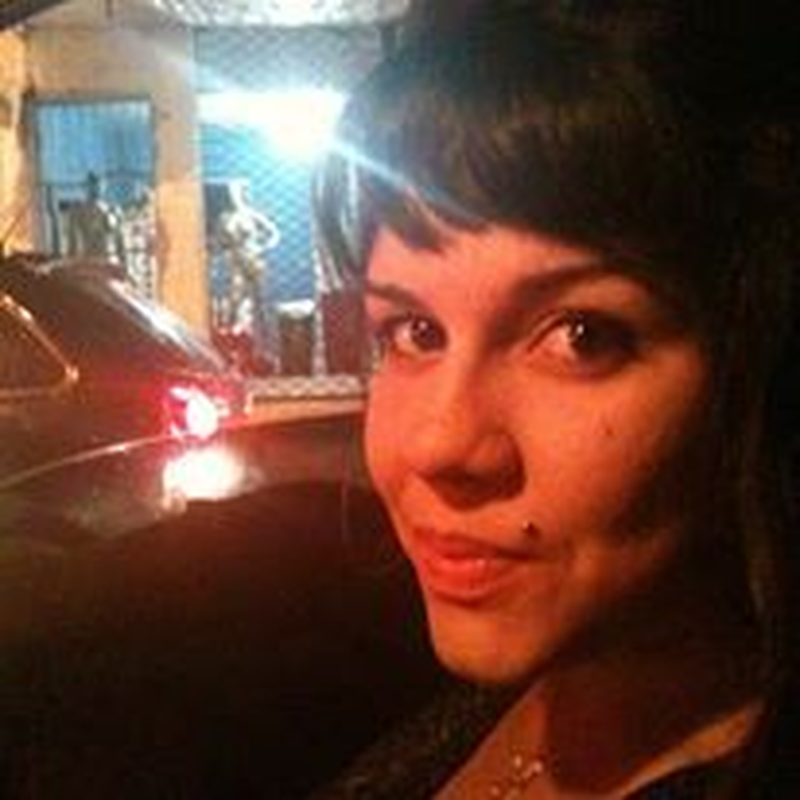 Luana - Foto 1