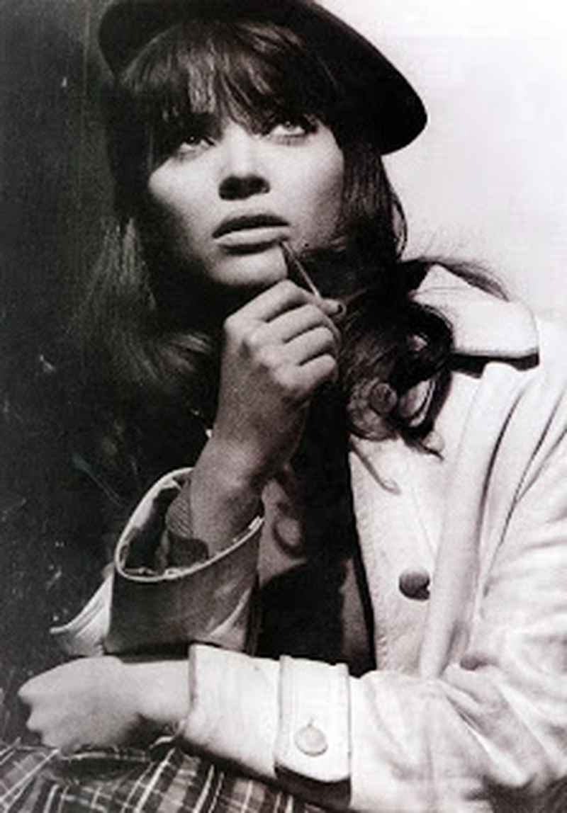 Karina Mitalle - Foto 1
