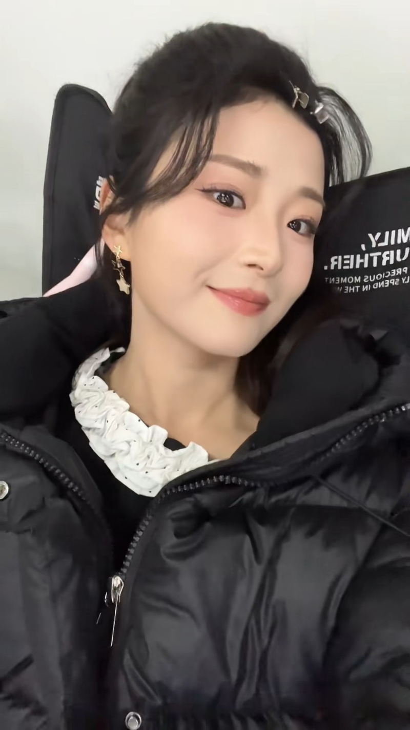 Li Mengna - Foto 8