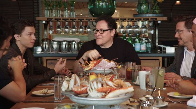 Jon Favreau cozinha para os Vingadores no trailer de "The Chef Show"