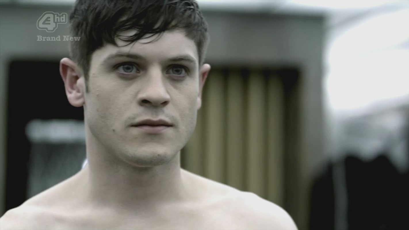 Iwan Rheon - Foto 6