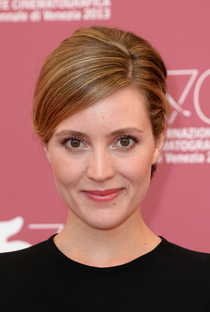 Evelyne Brochu - Poster 1
