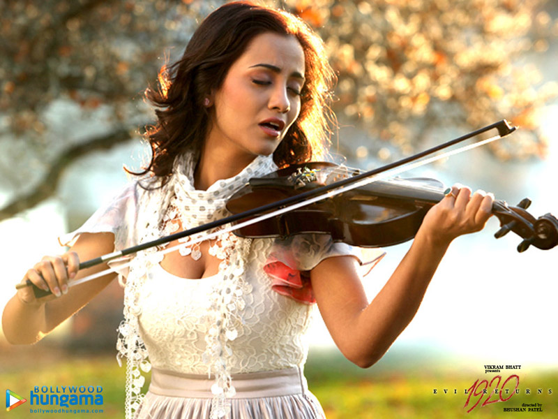 Foto 1 de 1920: Evil Returns