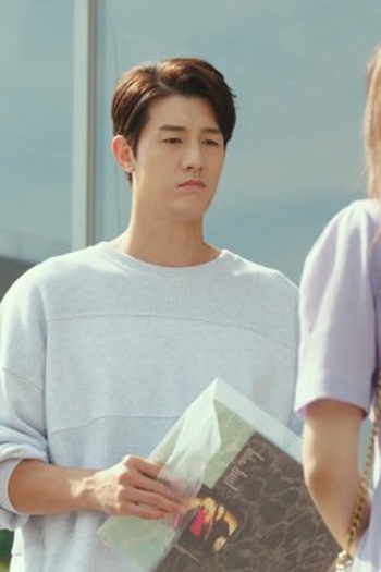 Poster de Episódio 8화 (2022)