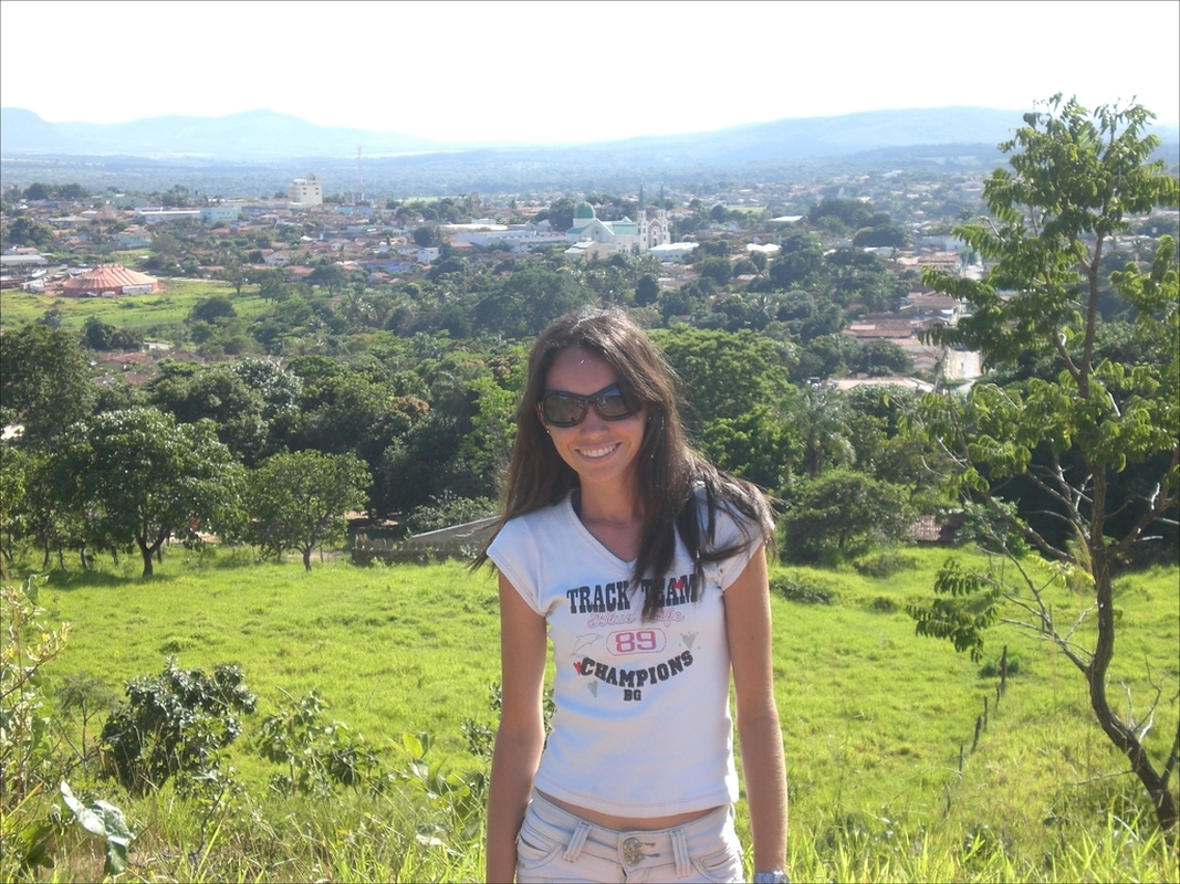 Ana Flávia Álvares * - Foto 1