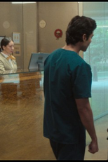 Anabel cae en una trampa en el hotel (Anabel cae en una trampa en el hotel)