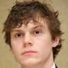 Evan Peters - Foto 2