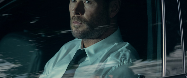 "Caminhos do Crime”, com Chris Hemsworth e Halle Berry, ganha trailer