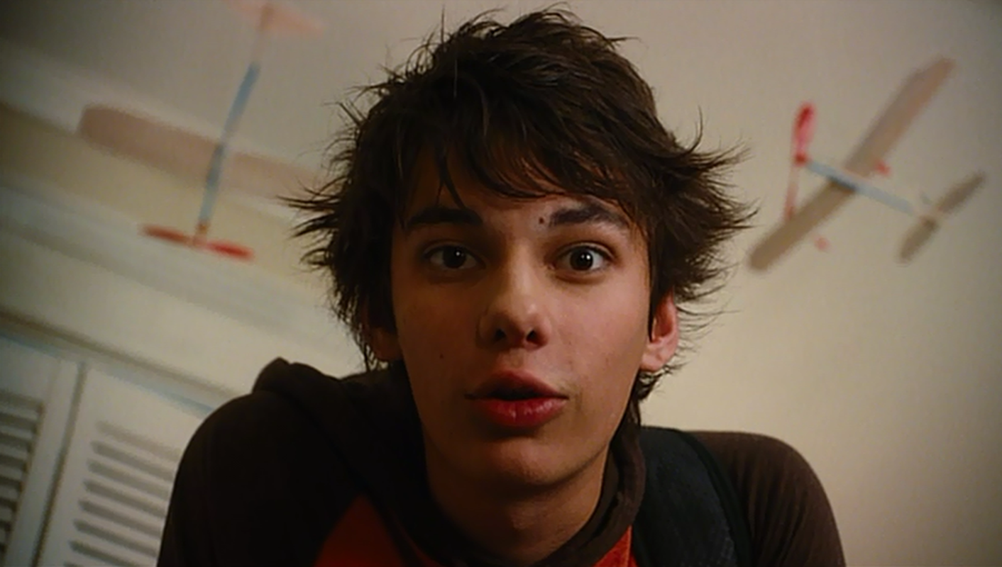 Devon Bostick - Foto 4