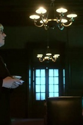Poster de Episódio Shadows in the Cave (2010)