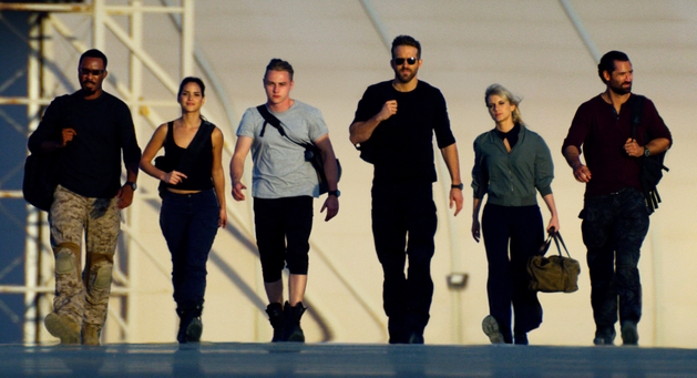 Ryan Reynolds no trailer oficial de Esquadrão 6