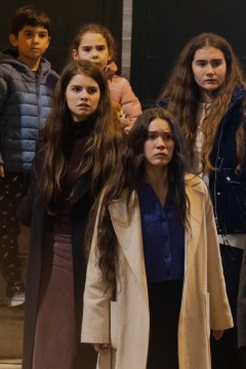 Poster de Episódio 6. Bölüm (2024)