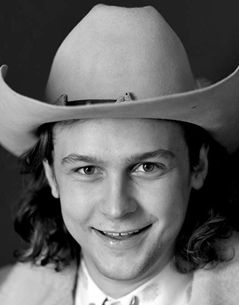 Logan Miller (I) - Foto 1