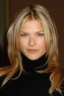 Ali Larter - Poster 4