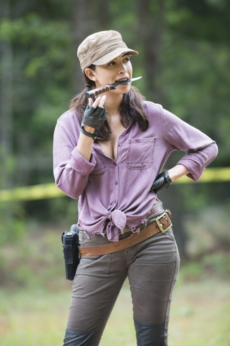Christian Serratos - Foto 1
