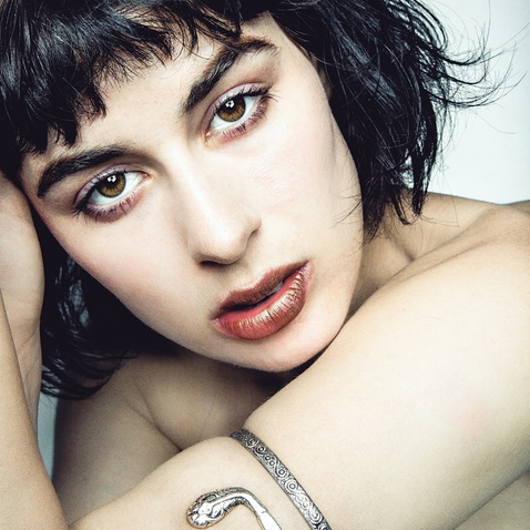 Olive Glass (18 de Fevereiro de 1990) | Artista | Filmow