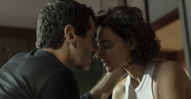 Assista teaser de Olhar Indiscreto, nova minissérie brasileira Netflix