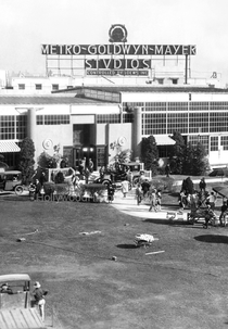 1925 Studio Tour (1925 Studio Tour)