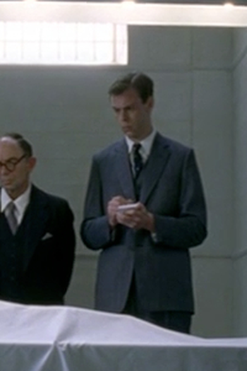 Poster de Episódio The Body in the Library (2004)