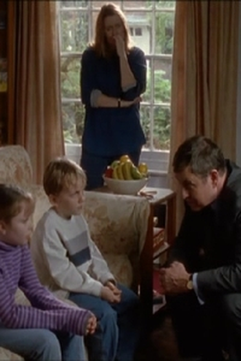 Poster de Episódio A Worm in the Bud (2002)