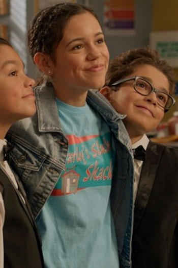Poster de Episódio Stuck with Horrible Helpers (2018)