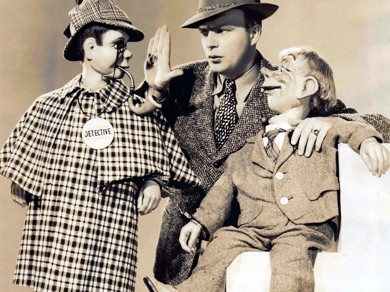 Foto 1 de Charlie McCarthy, Detective