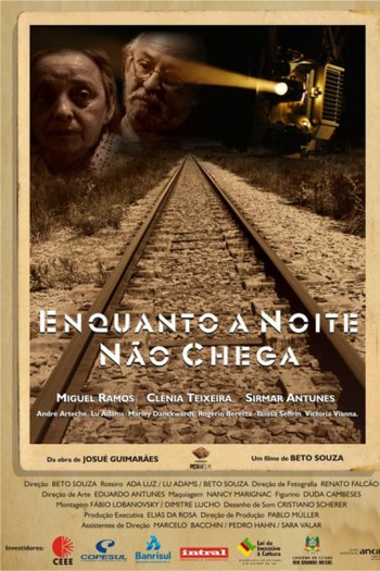 Poster de Filme Enquanto A Noite Não Chega (2010)