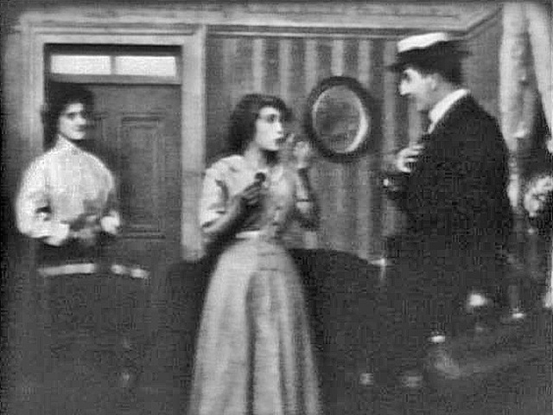 Foto 2 de The Broken Locket