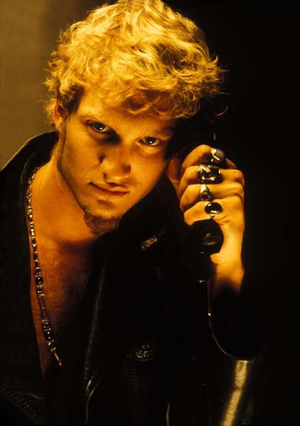 Layne Staley (22 de Agosto de 1967) | Artista | Filmow