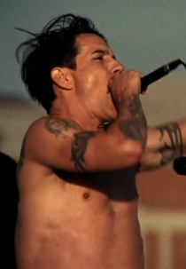 Red Hot Chili Peppers: The Adventures of Rain Dance Maggie (Red Hot Chili Peppers - The Adventures of Rain Dance Maggie)