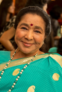 Asha Bhosle - Poster 1