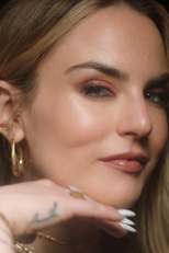 Não mais silenciada, JoJo e sua poderosa voz estão de volta (No Longer Silenced, JoJo And Her Powerhouse Voice Are Back)