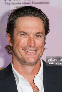 Oliver Hudson - Poster 1