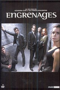 Engrenages (1ª temporada) - Poster / Capa / Cartaz - Oficial 1