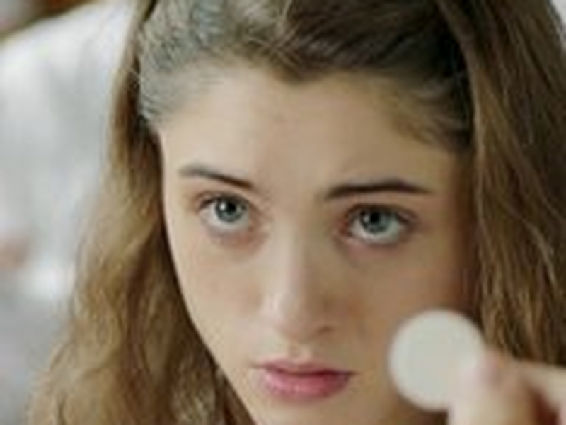 Foto 1 de Yes, God, Yes